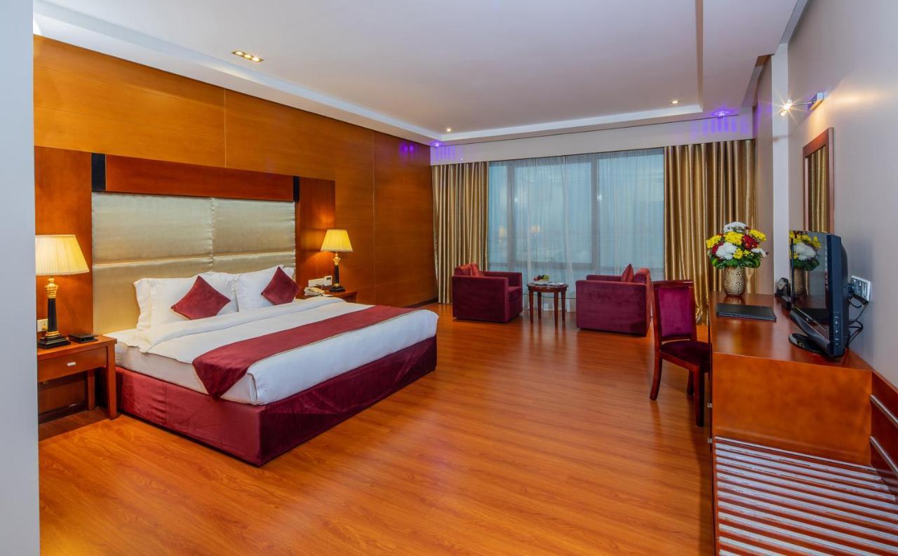 Diva Hotel Manama Exterior foto